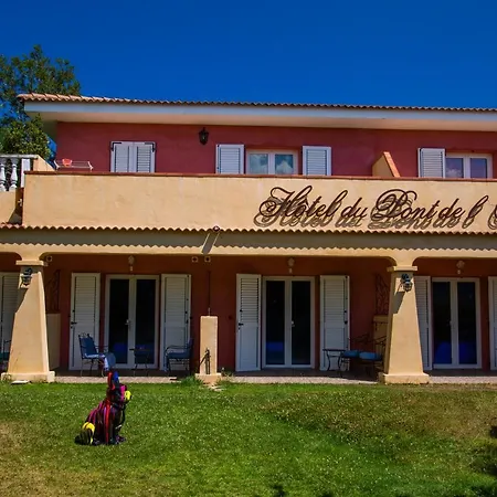 Hotel Du Pont De L'Oso 3* Lecci
